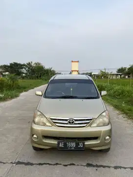 Avanz G 2004 AE ngawi  mobil istimewa