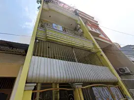 Rumah Pademangan 3 Lantai 60m2 5x12 5KT SHM Semi Furnish Bisa KPR