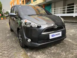 TDP Rendah Toyota Sienta 1.5 V Bensin-MT 2018 Abu-Abu CFITB