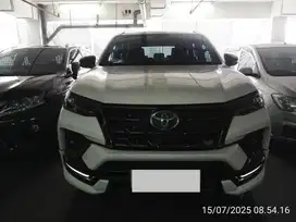 Dijual Toyota Fortuner 2.8 GR Sport 4x2 - Tangguh, Gagah, Siap Jalan!