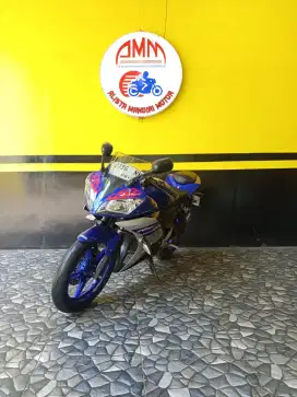 Yamaha R 15 V2 2016