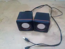 Speaker komputer