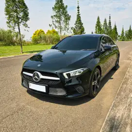 Warranty On! Mercedes Benz A200 Sedan 2022 Black-Low Miles, Istimewa!