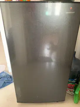 kulkas sharp 1 pintu
