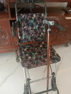 Kursi Roda Bekas + Tongkat