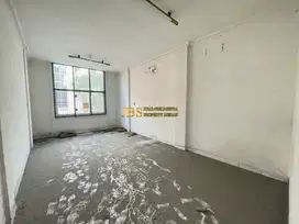 Dijual Ruko 3,5 Tingkat di Komplek Asia Megamas Blok LL / Gg.Saikun