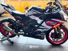 FOR SALE!! Kawasaki ZX25R 2020