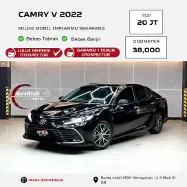 CAMRY V 2022 - LOW KM !!!