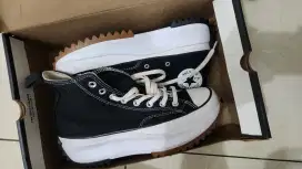 Converse 70s Run Hike