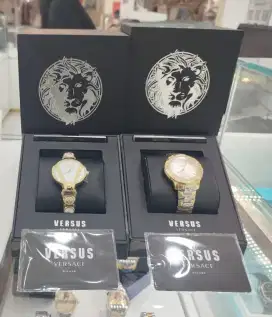 Jam tangan wanita versace original.
