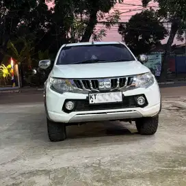 Double cabin Triton GLS 2019 Manual