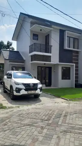 Sale Tanpa Perantara New Renov Rumah 188 m2 gading serpong BSD MURAH