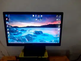 Monitor LG 20 inch 1600x900 port vga