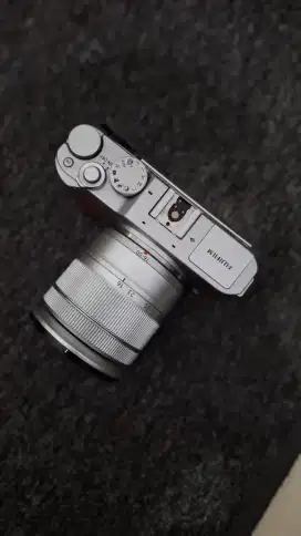 Fujifilm XA3 + Lens Kit + Lens 35mm F1.4 R
