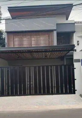 Rumah Siap Huni Minimalis Dalam Komplek Elit Billymoon Pondok Kelapa