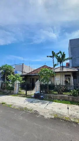 Dijual Rumah Jalan Rokan Pusat Kota Lokasi Strategis Siap Huni