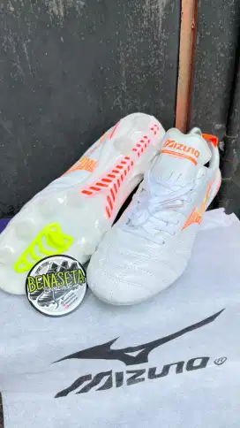 Mizuno Morelia Pro 4 White Orange