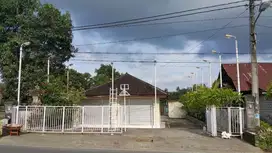 Dijual MURAH  2 RUKO+Rumah, dihitung hanya harga lahan di Badung Bali