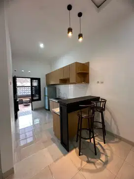 Rumah DIJUAL di Lempongsari; Dekat AL-AZHAR Monjali