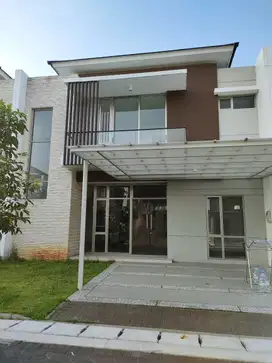 Rumah Cluster Atlanta Boulevard PIK 2 2Lt 10x15 4+1KT Siap Huni