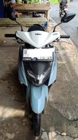 Yamaha Gear 125 Biru Putih
