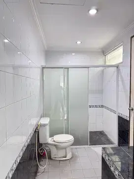 Rumah Bagus Semi Furnished SHM Daan Mogot Baru, Jakarta Barat