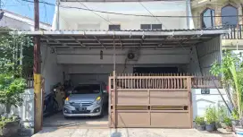 Rumah Murah tengah kota Baratajaya siap huni