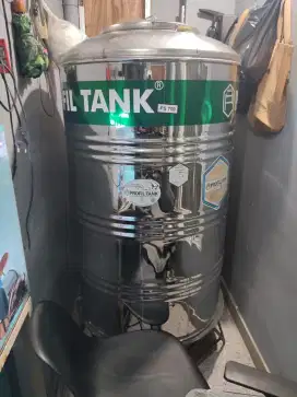 TANDON PROFIL TANK 700L