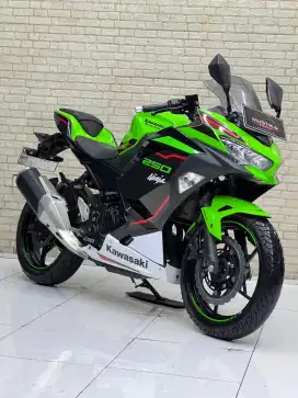 TERMURAH‼️ Kawasaki Ninja 250 ABS Keyless 2022 KRT Edition Favorit