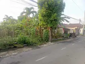Tanah pinggir jalan utama condongcatur cocok kost usaha