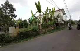 Tanah pekarangan utara SD model qedomartani jln aspal
