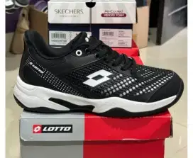 Sepatu tenis dan badminton lotto murah