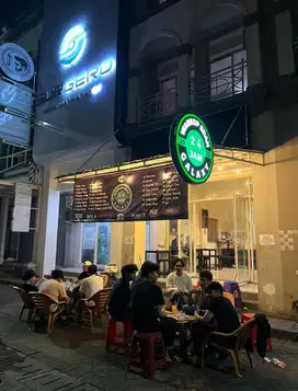 Karyawan Warkop