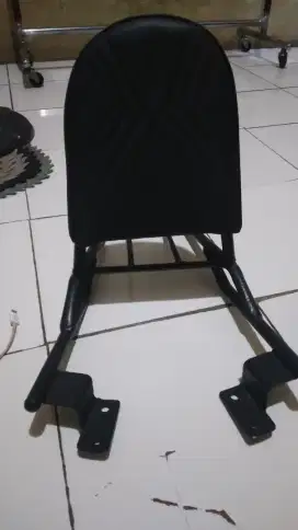 Sandaran jok motor