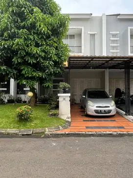 Jual rumah 4 kamar sudah furnish Cluster Topaz, Gading Serpong