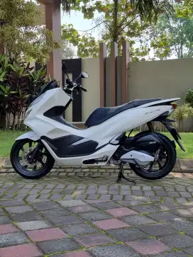 Honda PCX 150 ABS Keyless 2020 Putih Odo 6rb Siap Pakai Koko Motor