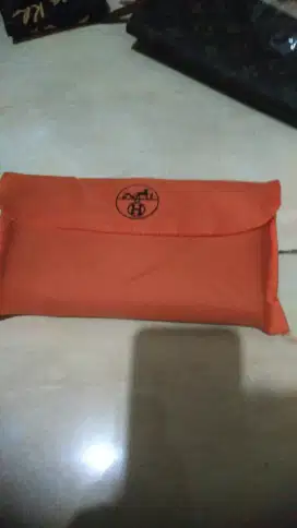 Dompet Hermes tali kecil tangan