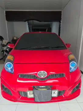 Toyota YARIS TRD s berkelas lampu custem