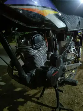 di jual honda gl tahun 1995 warna hitqm