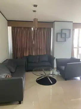Disewa Apartemen 3 BR Full Furnish di Paladian Park, Jakarta Utara