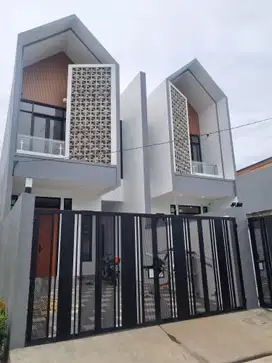 Wilson Rumah baru semi furnish hadap timur dan selatan di meruya