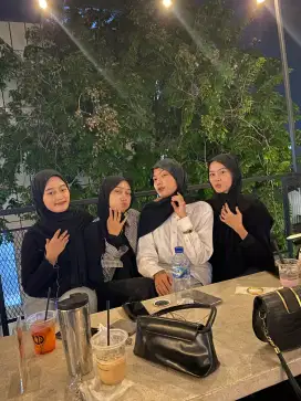 Host live baju muslim