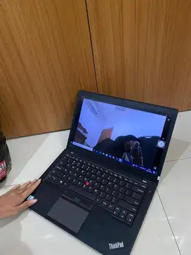 BU!! Dipakai Setahunan aja, laptop slim lenovo T470s core i7