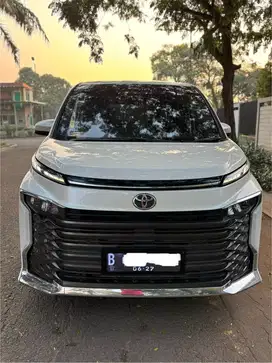 Toyota Voxy 2022 Bensin