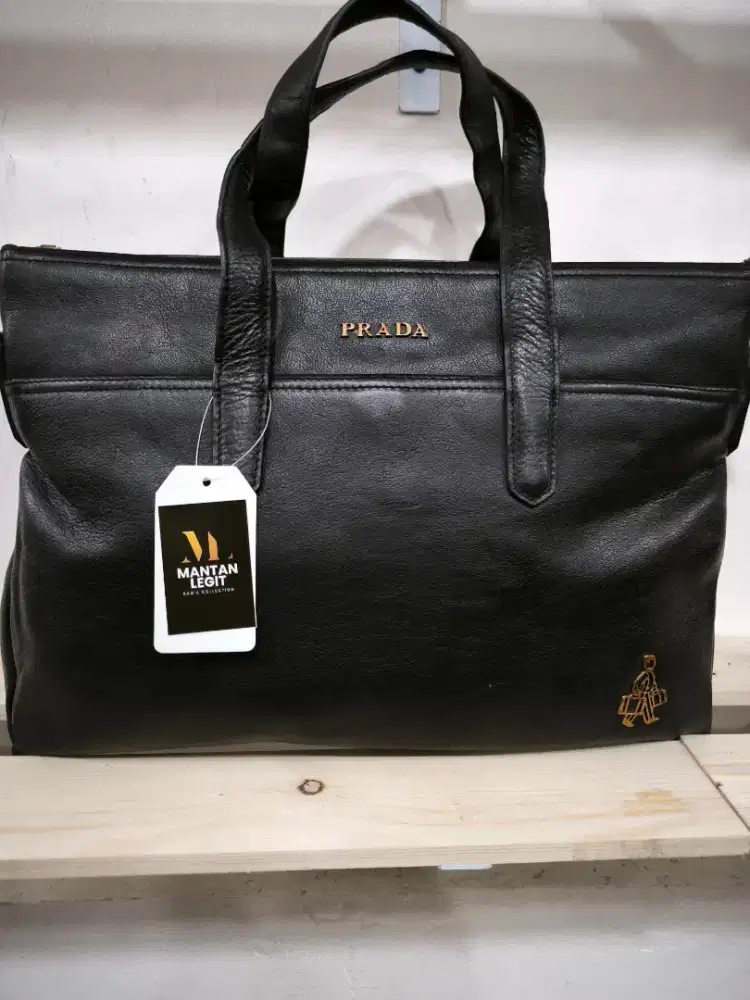 Tas kerja Brand Prada Made in Italy