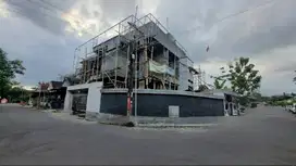 DIRANCANG ARSITEK :Rmh Sehat,Nyaman dgn Roof Swimming Pool&Roof Garden