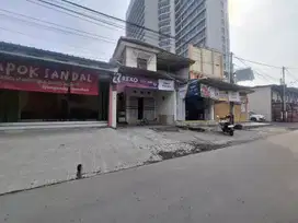 RUMAH & TOKO LOKASI BELAKANG HOTEL MERCURE SOLOBARU