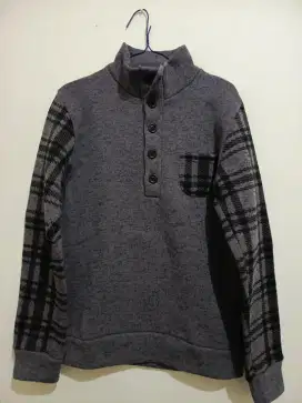 Sweater Crewneck Tebal Size L