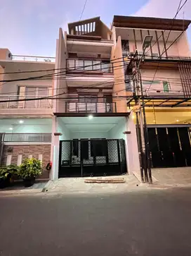 rumah 1 karang anyar 00% baru,bebas banjir 100% nyaman modern