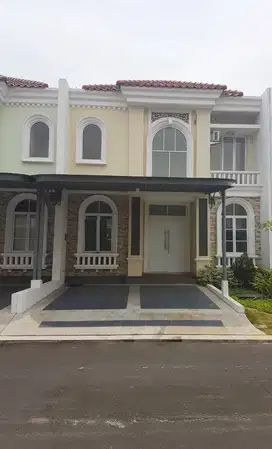 Rumah 2lt 8x17 136m 4KT Cluster La seine JGC Jakarta Garden City